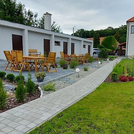 Pokoje Goscinne Cztery Wiatry Frombork Exterior foto
