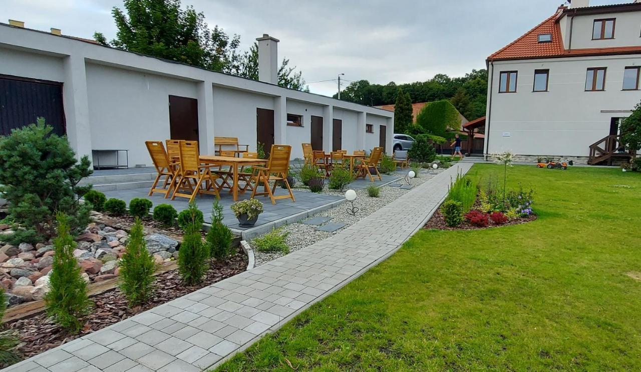 Pokoje Goscinne Cztery Wiatry Frombork Exterior foto