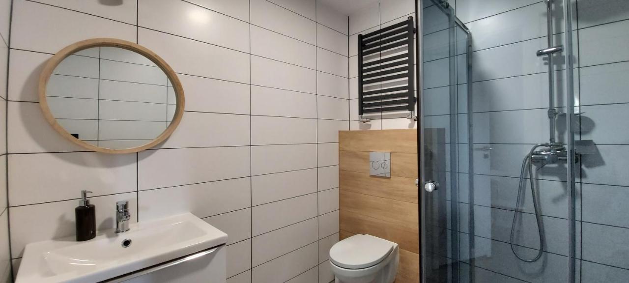 Pokoje Goscinne Cztery Wiatry Frombork Exterior foto